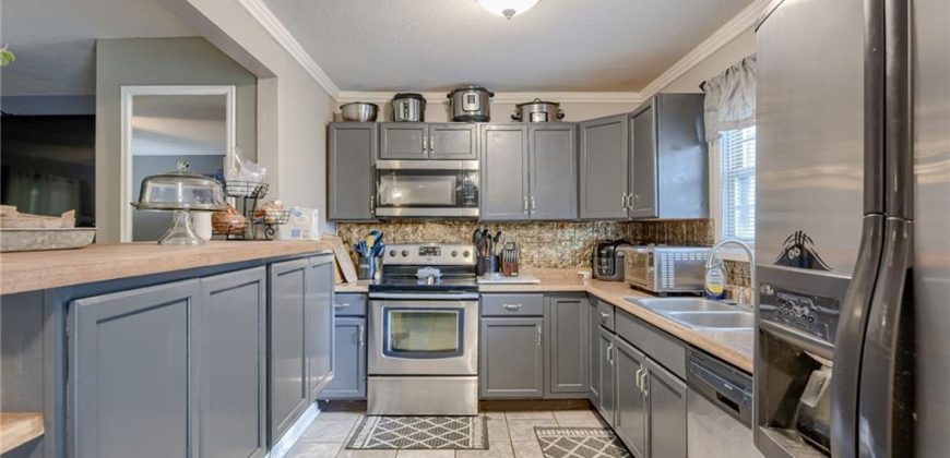 Homes for Sale in Kansas City, MO 64119 | 5637 N Smalley Avenue