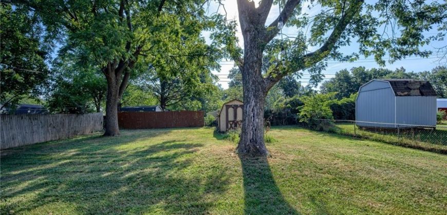 Homes for Sale in Kansas City, MO 64119 | 5637 N Smalley Avenue