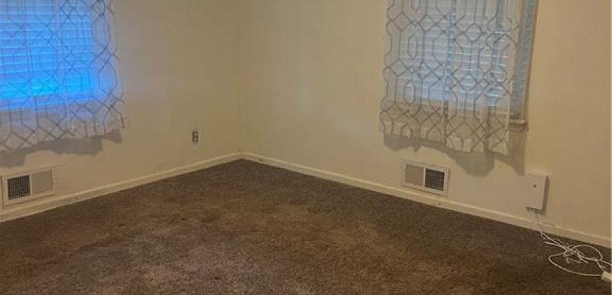 Homes for Sale in Kansas City, MO 64118 | 1300 NE 67th Terrace