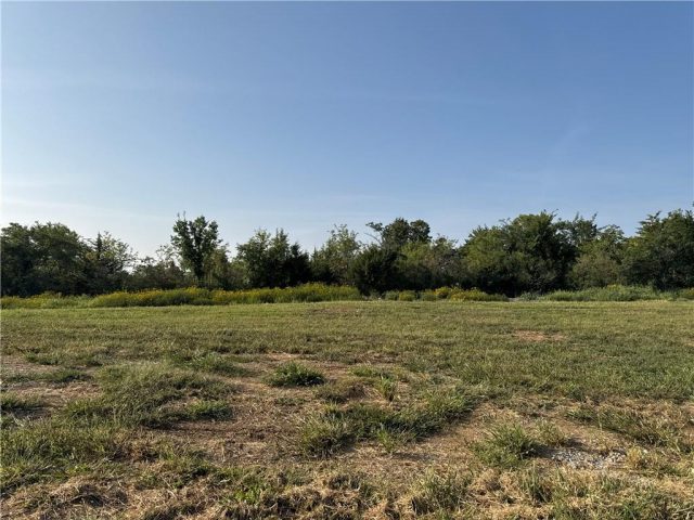 Homes for Sale in Kansas City, MO 64156 | 4601 NE 88TH Street