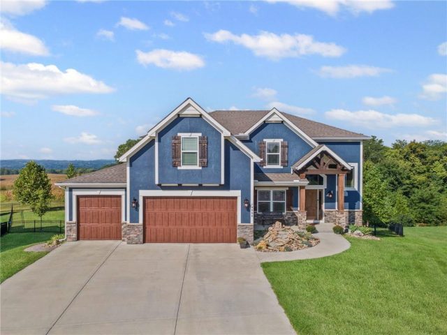 Homes for Sale in Platte City, MO 64079 | 18295 NW Iris Court