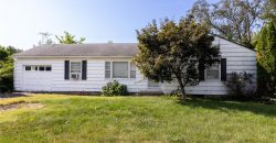 Homes for Sale in Pleasant Valley, MO 64068 | 7505  Oak Street