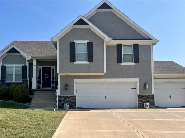 Homes for Sale in Kansas City, MO 64155 | 1410 NW 94 Street