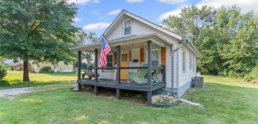 Homes for Sale in Excelsior Springs, MO 64024 | 1004  Hickory Street