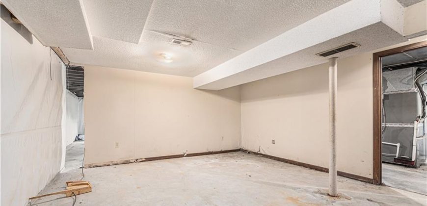 Homes for Sale in Kansas City, MO 64118 | 829 NW 69th Street