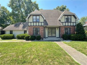 4021-NE-Brooktree-Lane-mls-2567437-image-1