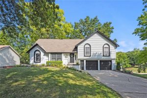 6500-NW-67th-Terrace-mls-2567646-image-1