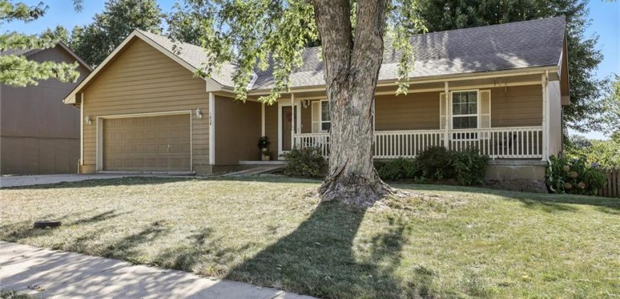 Homes for Sale in Kearney, MO 64060 | 1404  Stonecrest Drive