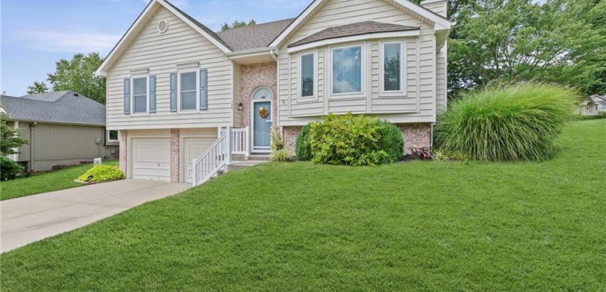 Homes for Sale in Smithville, MO 64089 | 108  Sumac Street