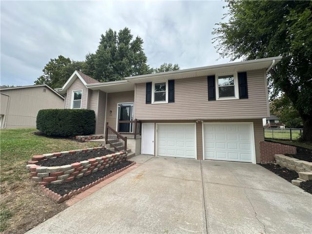 Homes for Sale in Liberty, MO 64068 | 510  Sarah Lane