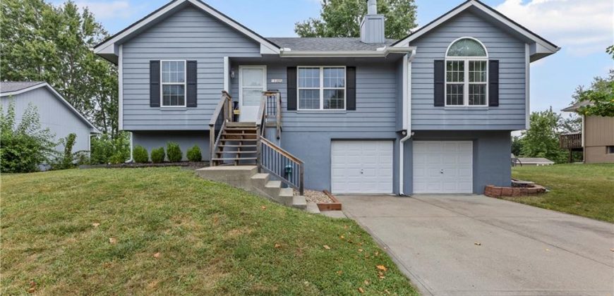 Homes for Sale in Kearney, MO 64060 | 1305  Stonecrest Drive