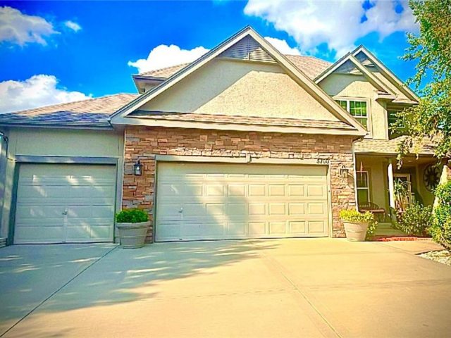 Homes for Sale in Kansas City, MO 64154 | 5700 NW 92nd Terrace