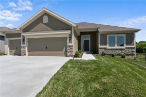 3717-NE-90th-Terrace-mls-2535962-image-1
