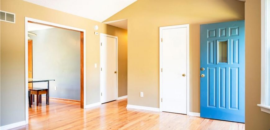 Homes for Sale in Kansas City, MO 64155 | 707 NE Cookingham Drive