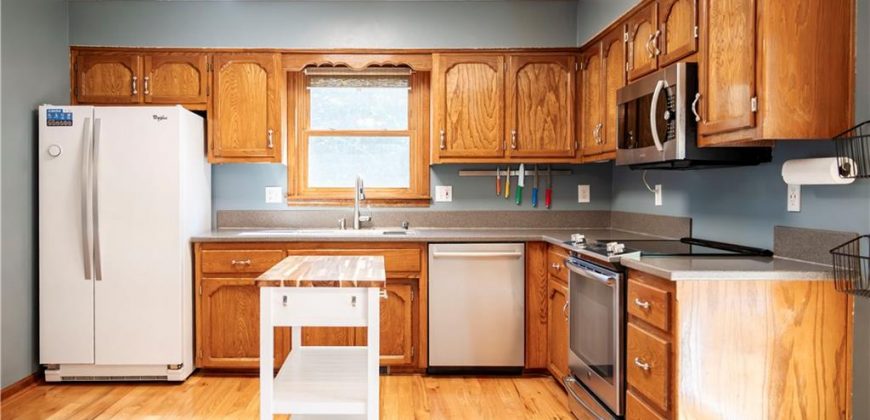 Homes for Sale in Kansas City, MO 64155 | 707 NE Cookingham Drive