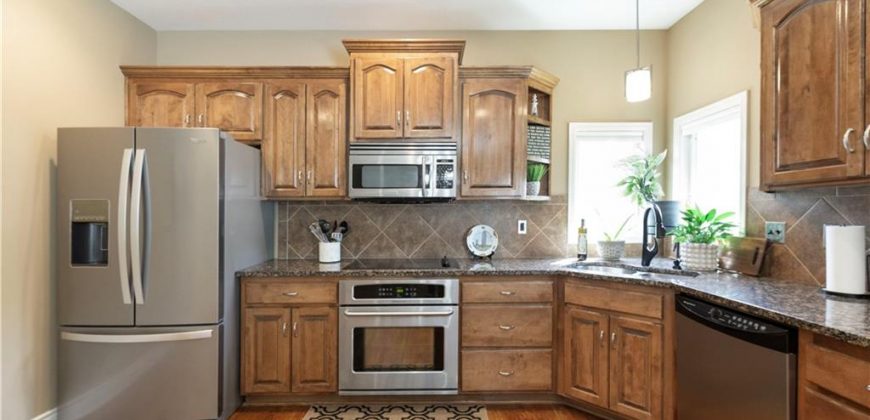 Homes for Sale in Gladstone, MO 64118 | 1701 NE 70th Street
