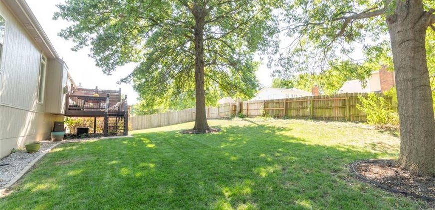 Homes for Sale in Gladstone, MO 64118 | 1701 NE 70th Street