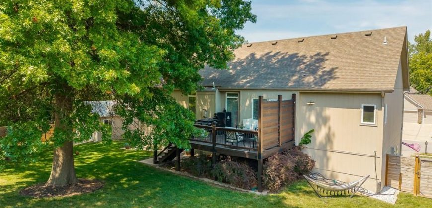 Homes for Sale in Gladstone, MO 64118 | 1701 NE 70th Street