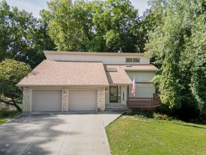 1904-NW-45th-Terrace-mls-2569942-image-1
