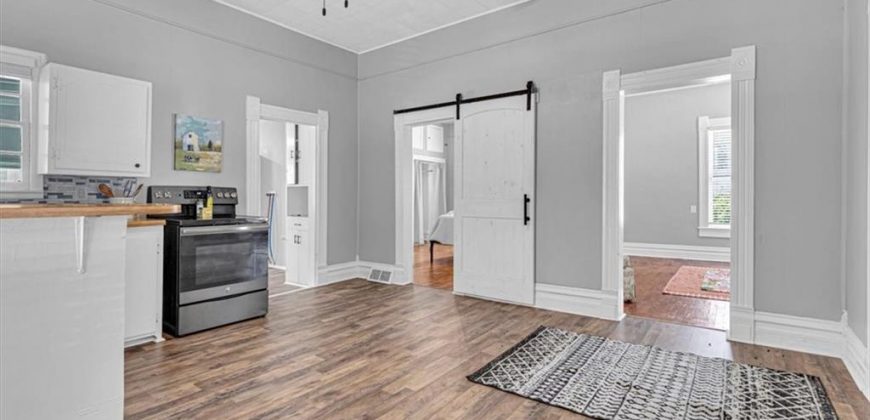 Homes for Sale in Kearney, MO 64060 | 207 E Washington Street