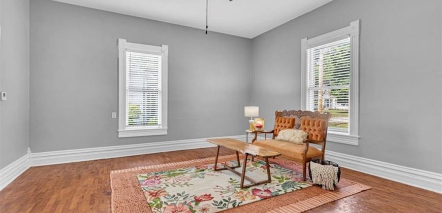 Homes for Sale in Kearney, MO 64060 | 207 E Washington Street