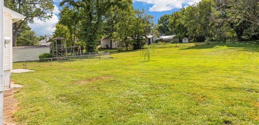 Homes for Sale in Kearney, MO 64060 | 207 E Washington Street