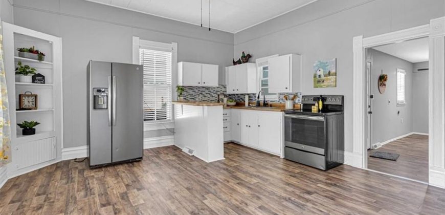 Homes for Sale in Kearney, MO 64060 | 207 E Washington Street
