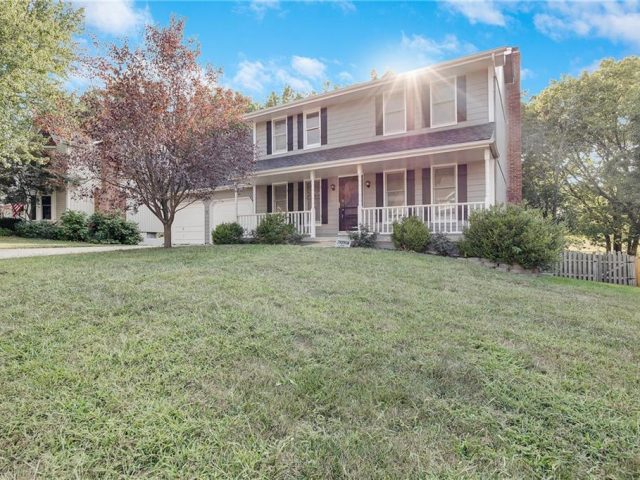Homes for Sale in Kansas City, MO 64118 | 7824 N Park Avenue