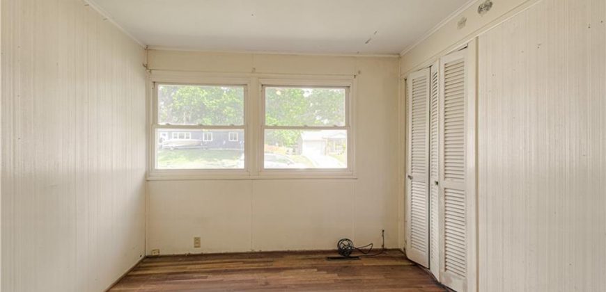 Homes for Sale in Kansas City, MO 64118 | 907 NE 61st Street