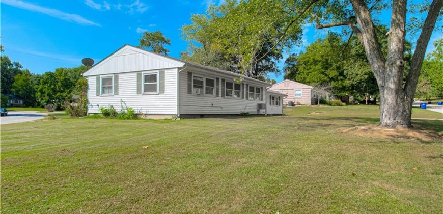 Homes for Sale in Kansas City, MO 64118 | 907 NE 61st Street