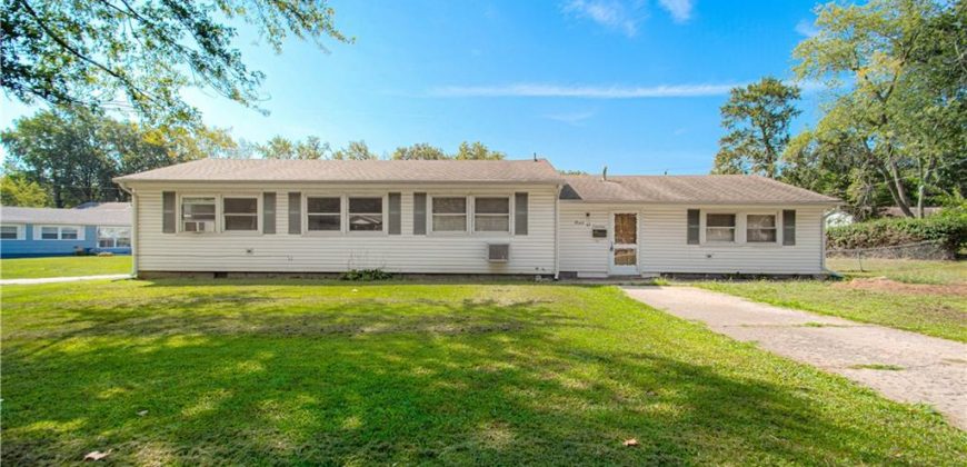 Homes for Sale in Kansas City, MO 64118 | 907 NE 61st Street