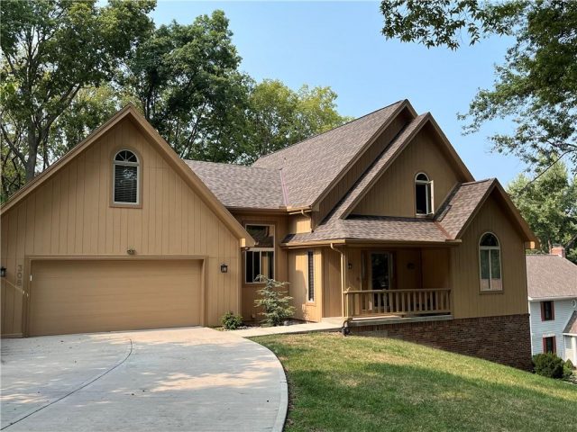 Homes for Sale in Kansas City, MO 64116 | 308 NW Briarcliff Circle
