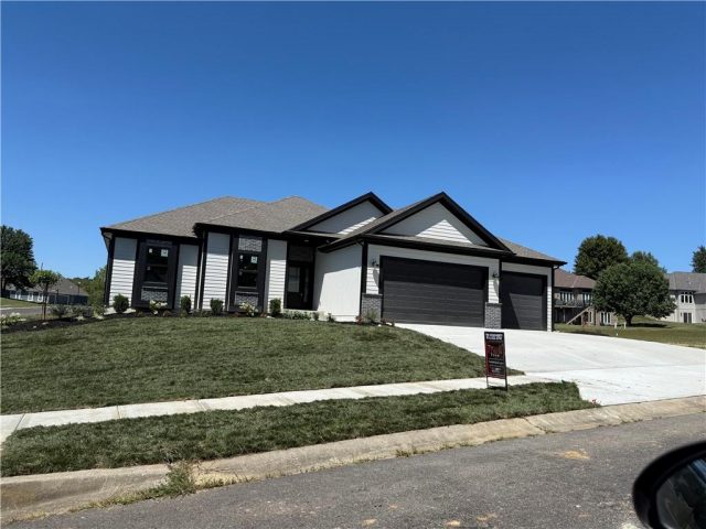 Homes for Sale in Excelsior Springs, MO 64024 | 2210  Piedmont Place