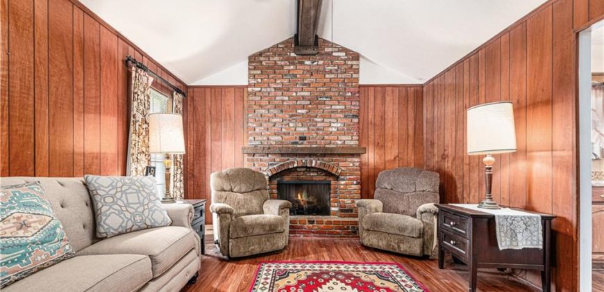 Homes for Sale in Kansas City, MO 64118 | 829 NW 69th Street