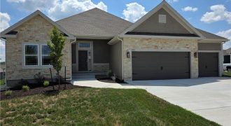 Homes for Sale in Kansas City, MO 64156 | 7001 NE 103rd Street
