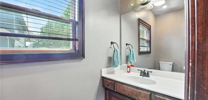 Homes for Sale in Kansas City, MO 64151 | 4215 NW 76th Street