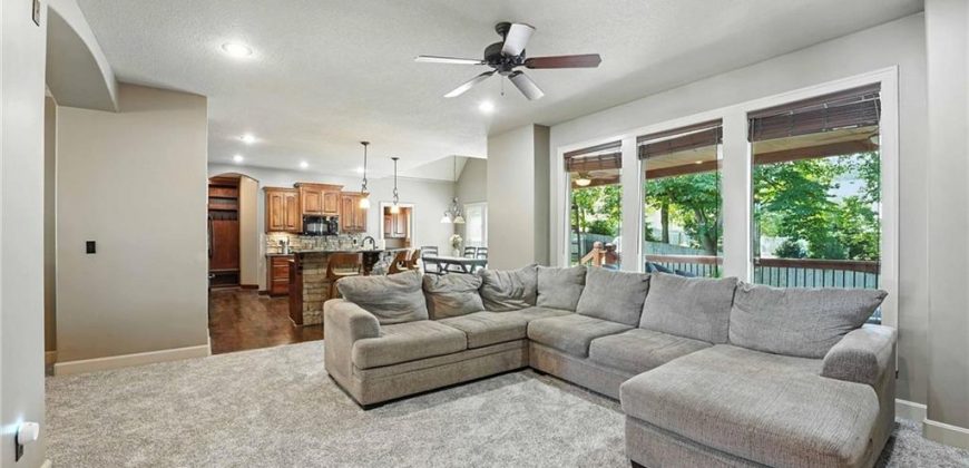 Homes for Sale in Kansas City, MO 64151 | 4215 NW 76th Street