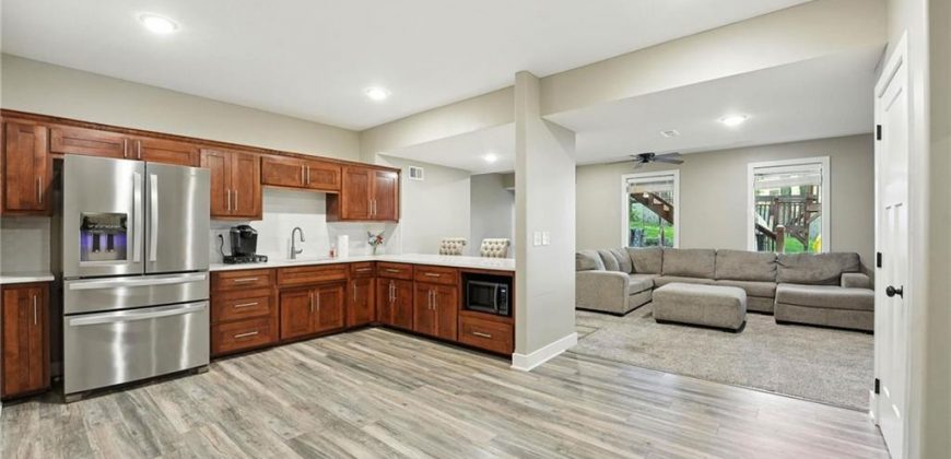 Homes for Sale in Kansas City, MO 64151 | 4215 NW 76th Street