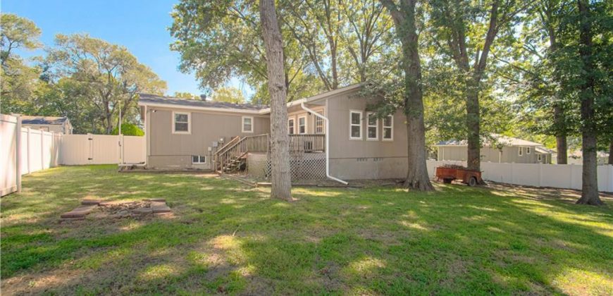 Homes for Sale in Kansas City, MO 64155 | 11038 N Harrison Street