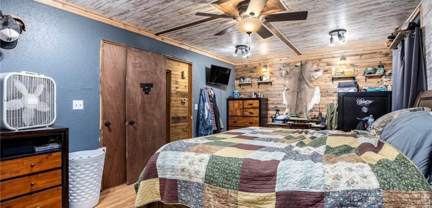 Homes for Sale in Smithville, MO 64089 | 502  Dundee Road