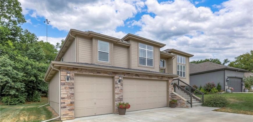 Homes for Sale in Riverside, MO 64150 | 5084 NW Timberline Drive