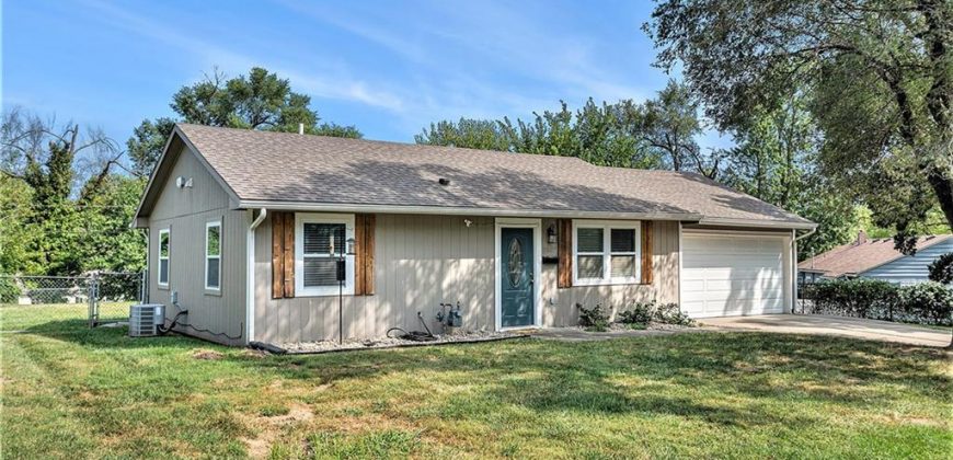 Homes for Sale in Gladstone, MO 64118 | 5807 N Howard Avenue