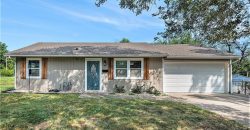 Homes for Sale in Gladstone, MO 64118 | 5807 N Howard Avenue