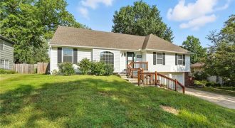 Homes for Sale in Kansas City, MO 64151 | 6901 NW Dawn Lane