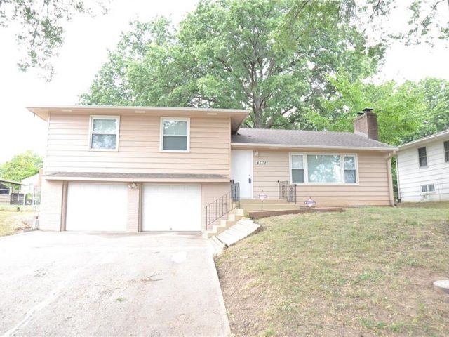 Homes for Sale in Kansas City, MO 64117 | 4608 N Agnes Avenue