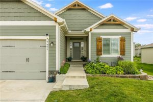 7495-NW-Chambers-Court-mls-2550859-image-1