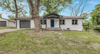 Homes for Sale in Pleasant Valley, MO 64068 | 7909  Arnote Road