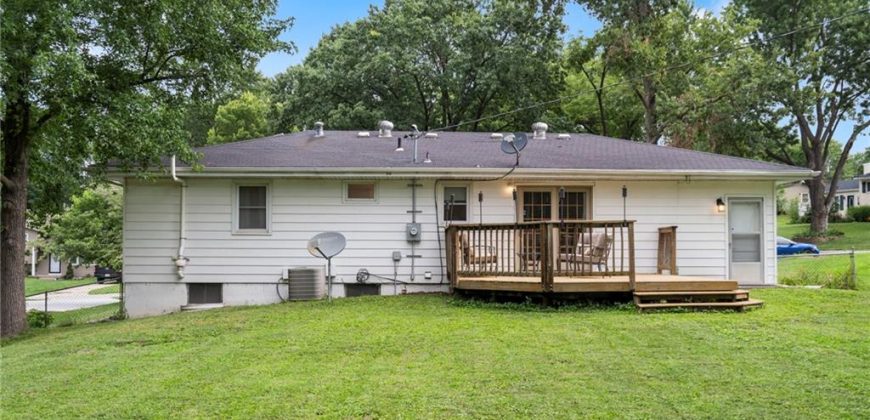 Homes for Sale in Gladstone, MO 64118 | 1505 NE 63rd Street