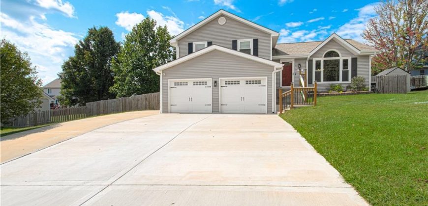 Homes for Sale in Smithville, MO 64089 | 104  Shasta Daisy Drive