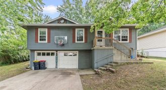 Homes for Sale in Kearney, MO 64060 | 1407  Rose Street